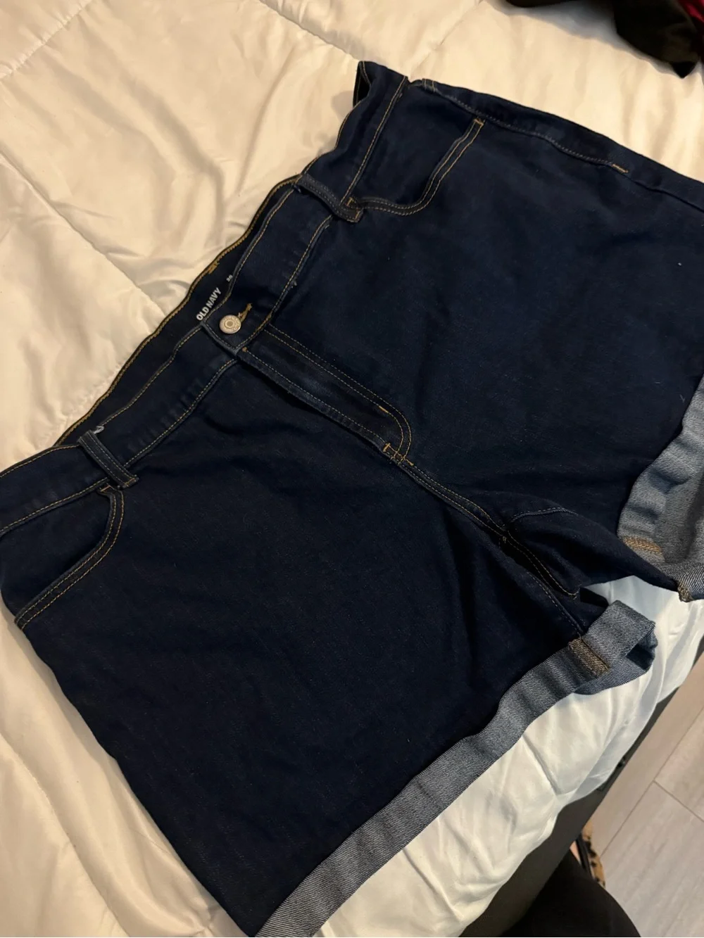 Old Navy Mid-Rise Indigo Denim Shorts